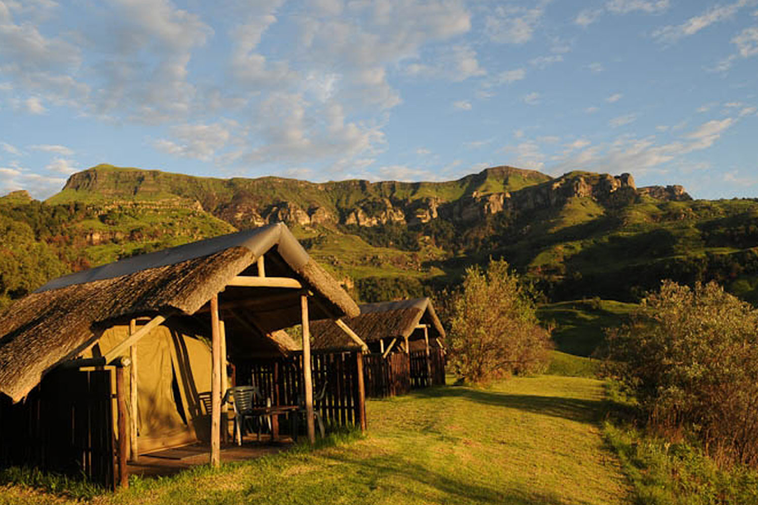 DRAKENSBERG - African Travels - South Africa Holiday